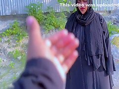 (real Badi Gand Wali Maggi Ko Mast Chudai) 18+ Hijab Muslim Teen Girl Was Brought Home From The Street & Fucked By A Hindu Guy